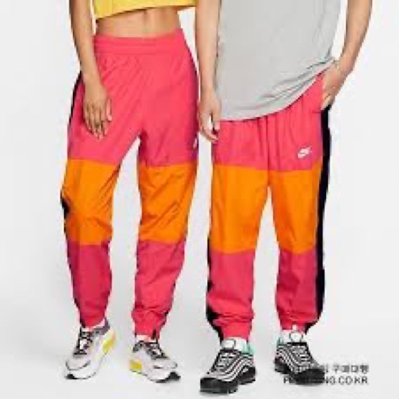 Nike Re-issue Woven Pants - Picture 1 of 2